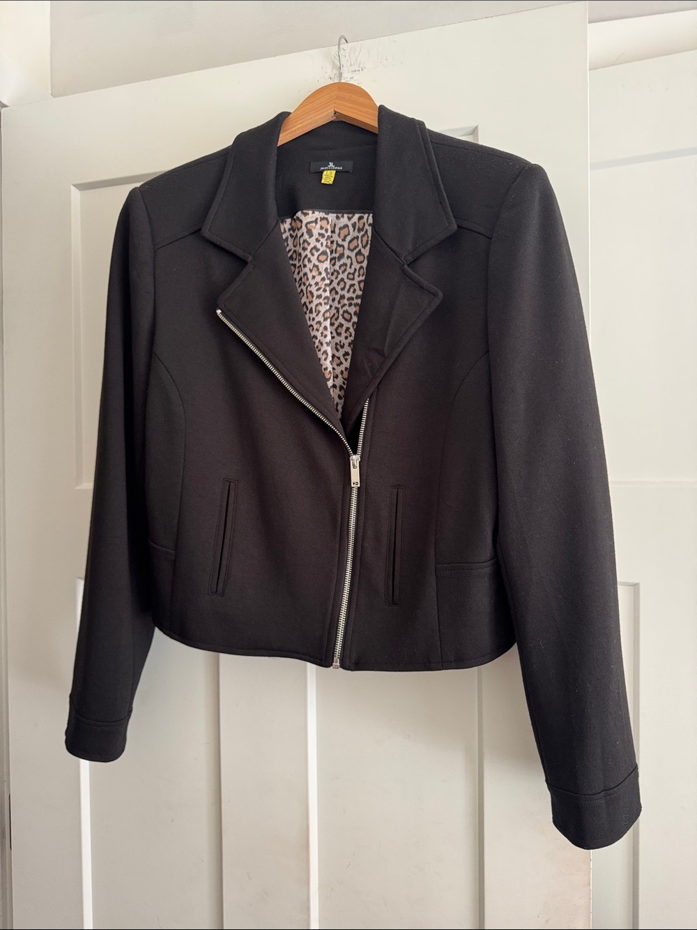 Jules & Leopold Black Zip-Front Blazer with Leopard-Print Lining